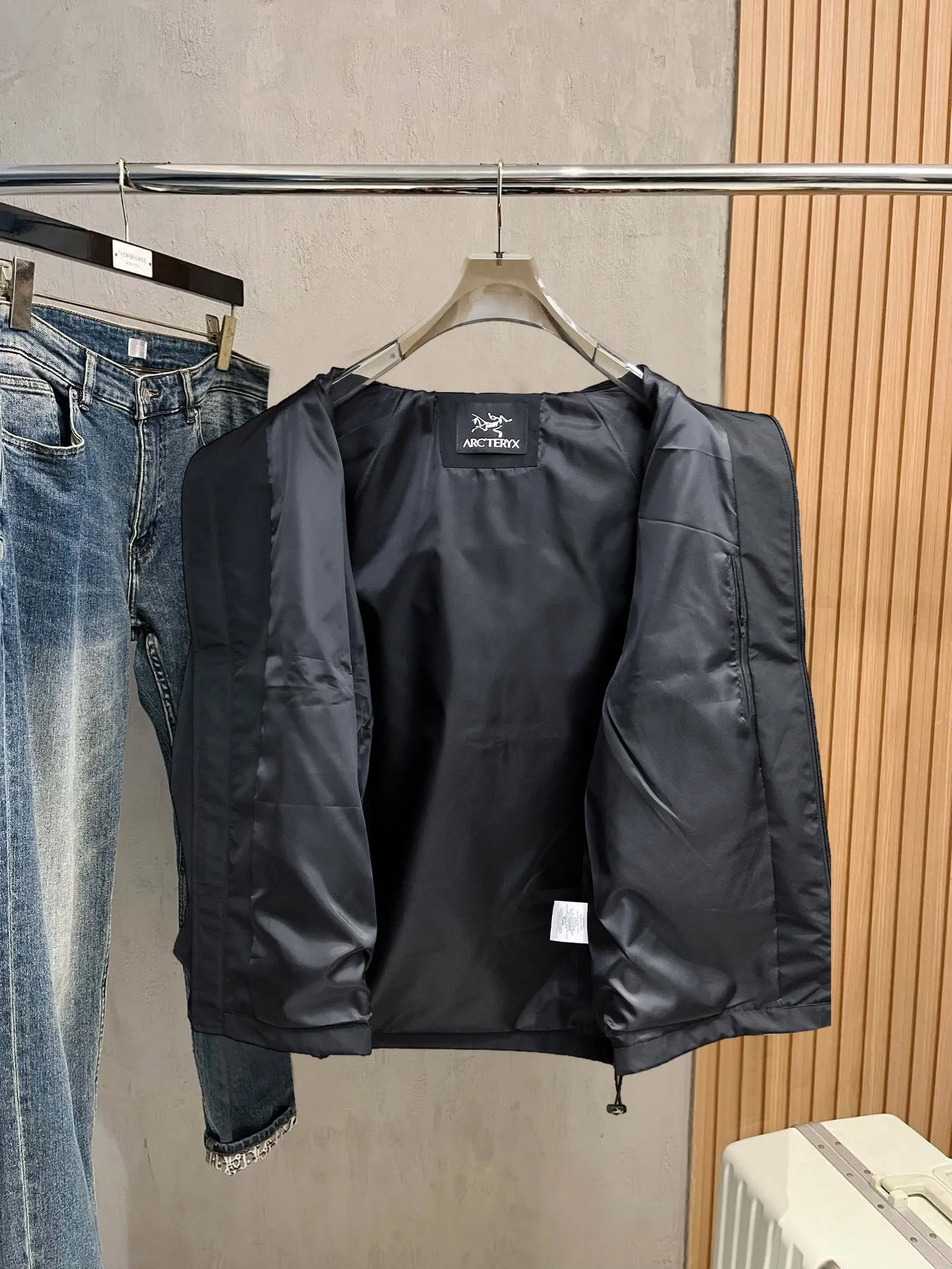 Same Style， ， 2026 New Arrival ，Original Premium Breathable ， ， ， Quality。 ， Sizes：M～3XL，
